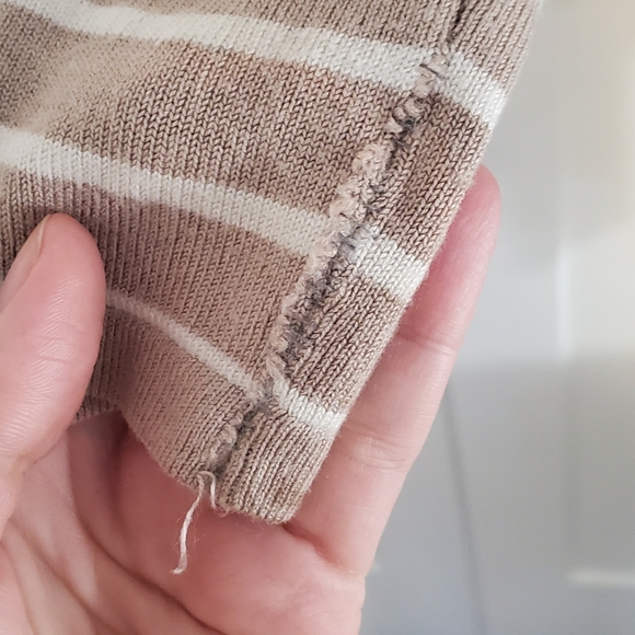 Tan sweater with camel elbow patches - Picture 4 of 6